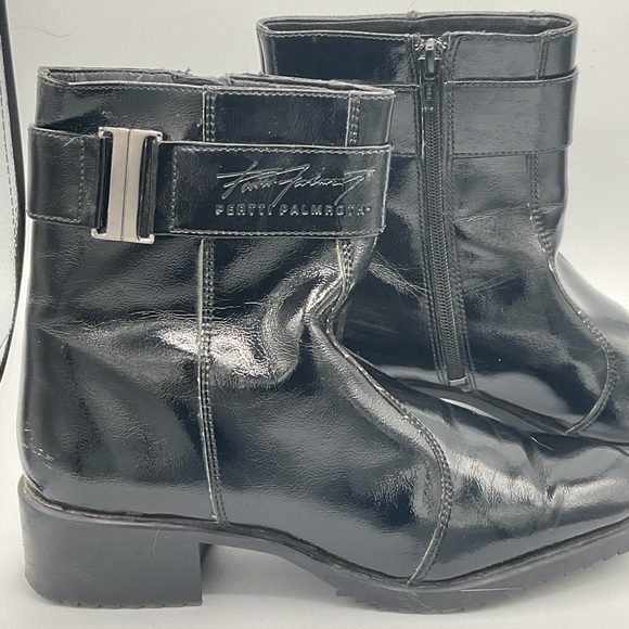 “PERTTI PALMROTH” Black Patent Ankle Boots Made In Finland. - Picture 2 of 16